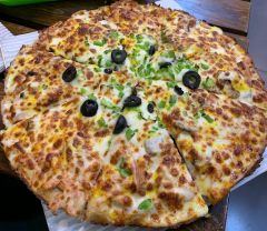 پیتزا میکس قارچ و گوشت و مرغ (متوسط)